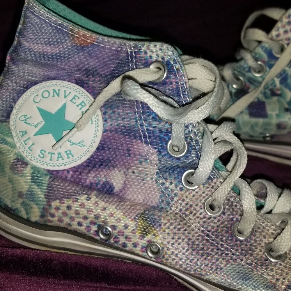 High-top converse